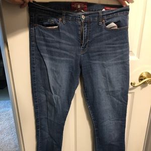 Lucky brand skinny jeans